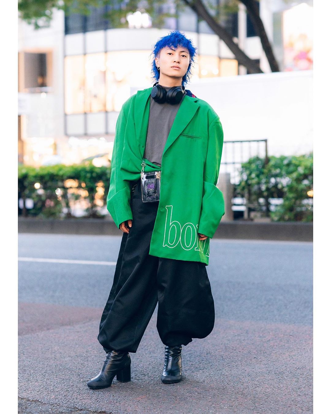 Tokyo Fashion: 18-year-old Japanese beauty school student Yuito ...