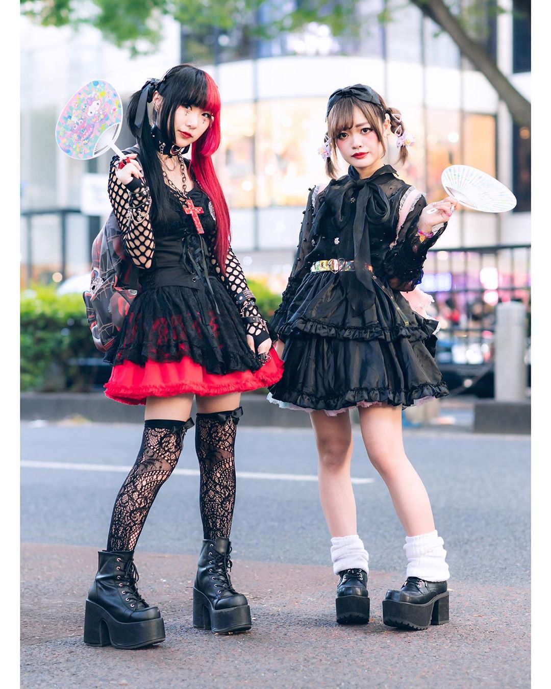 Tokyo Fashion Japanese Gothic Looks By 17 Year Old Remon Remon1103 And 20 Year Old Yunyun