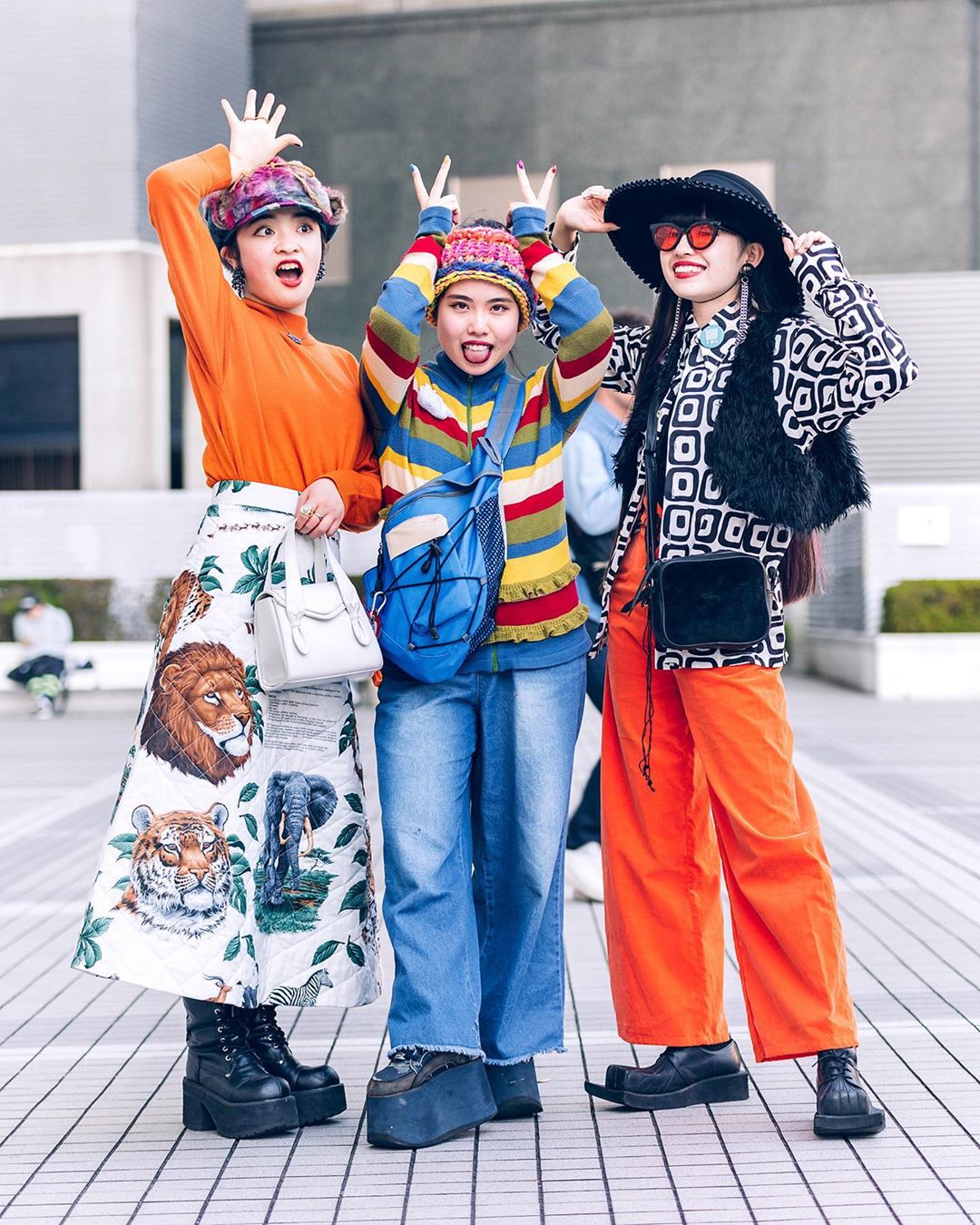 Tokyo Fashion: Japanese students Manami (@mamo.manami), Sakurako ...