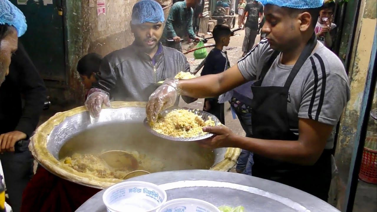 Street food of Dhaka - Bengali Street Food / Bangladeshi Street Food ...