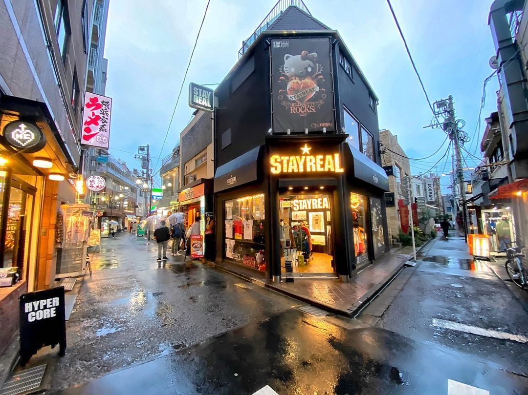 Tokyo Fashion Rainy Evening In Harajuku Last Night Hope The Weather Is Good Wherever You Are Alo Japan