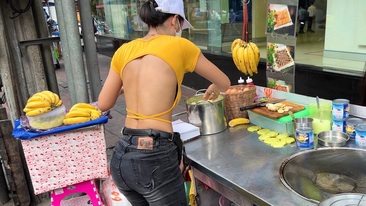 The Most Hardworking And Beautiful Girl In Bangkok Banana Pancake Roti Served By Beautiful Thai 8075