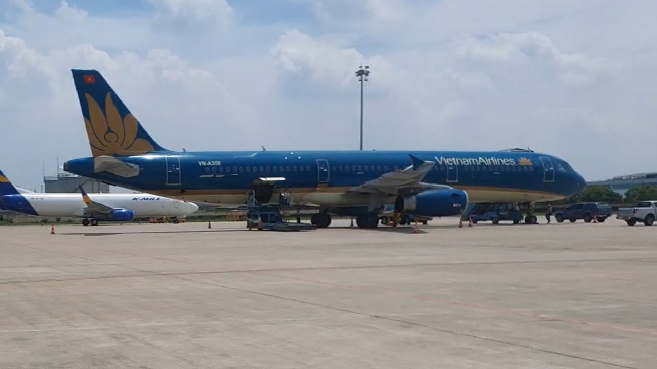 FLIGHT REPORT / Vietnam Airlines / Hanoi (HAN) - Da Nang (DAD) / A321 ...